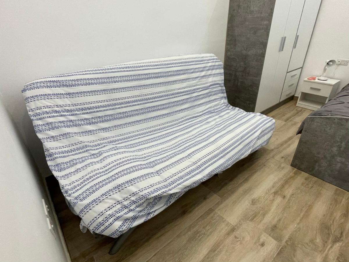 Brand New Appartement Of Two Bedrooms In スリーマ エクステリア 写真