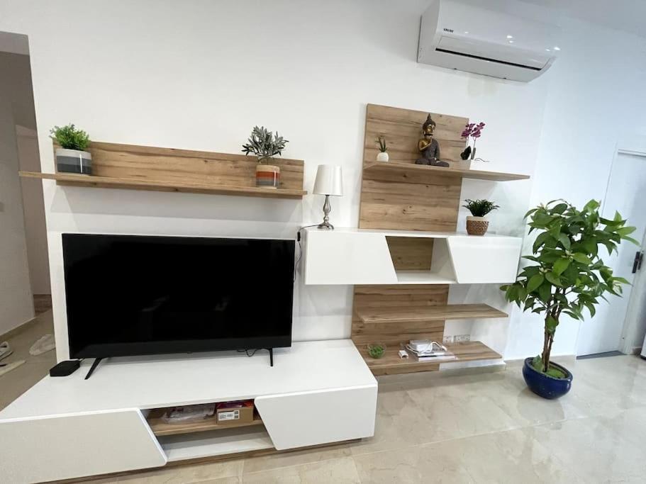 Brand New Appartement Of Two Bedrooms In スリーマ エクステリア 写真