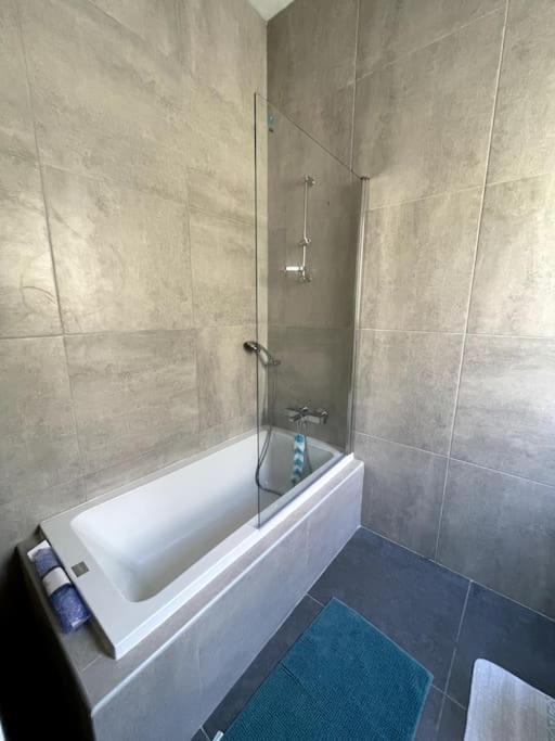 Brand New Appartement Of Two Bedrooms In スリーマ エクステリア 写真